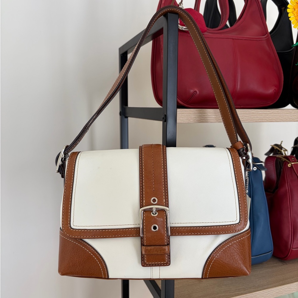 Y2K Coach Hampton Shoulder Bag 🤍✨